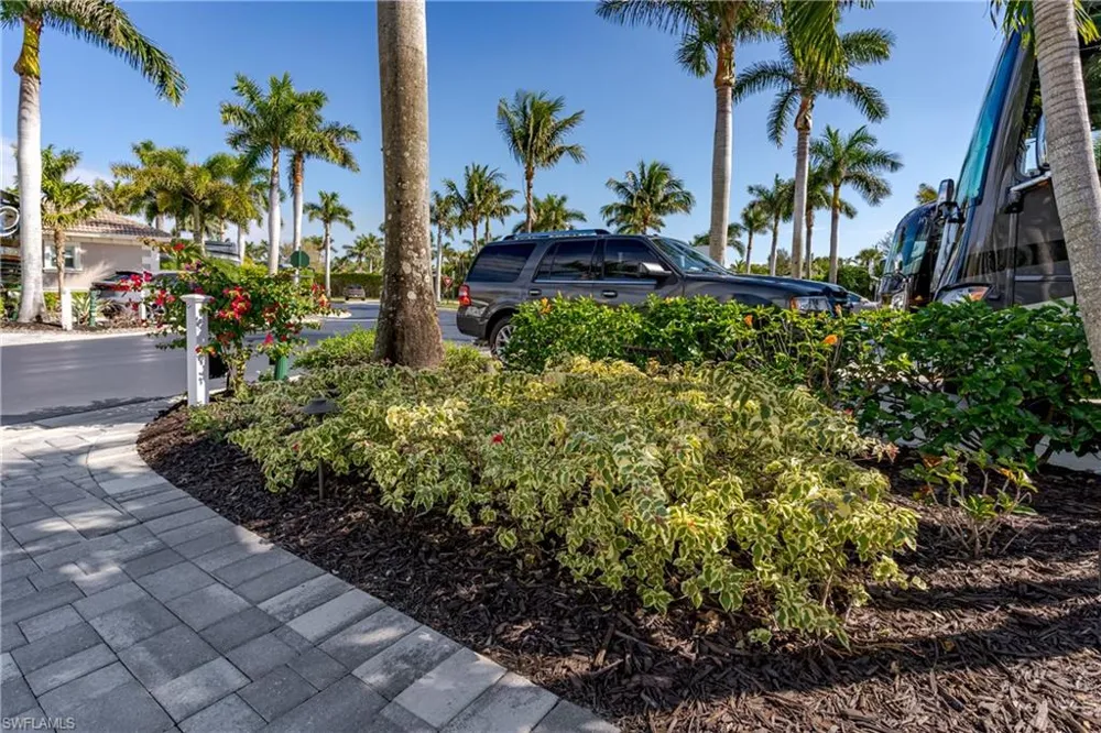 13467 Snook Circle Naples, FL 34114