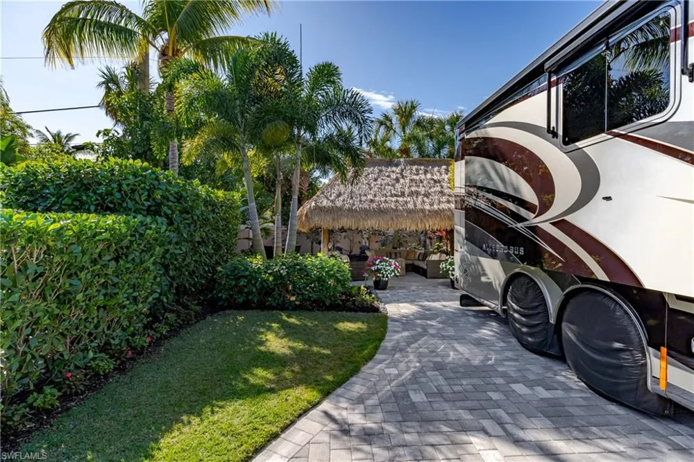 13467 Snook Circle Naples, FL 34114