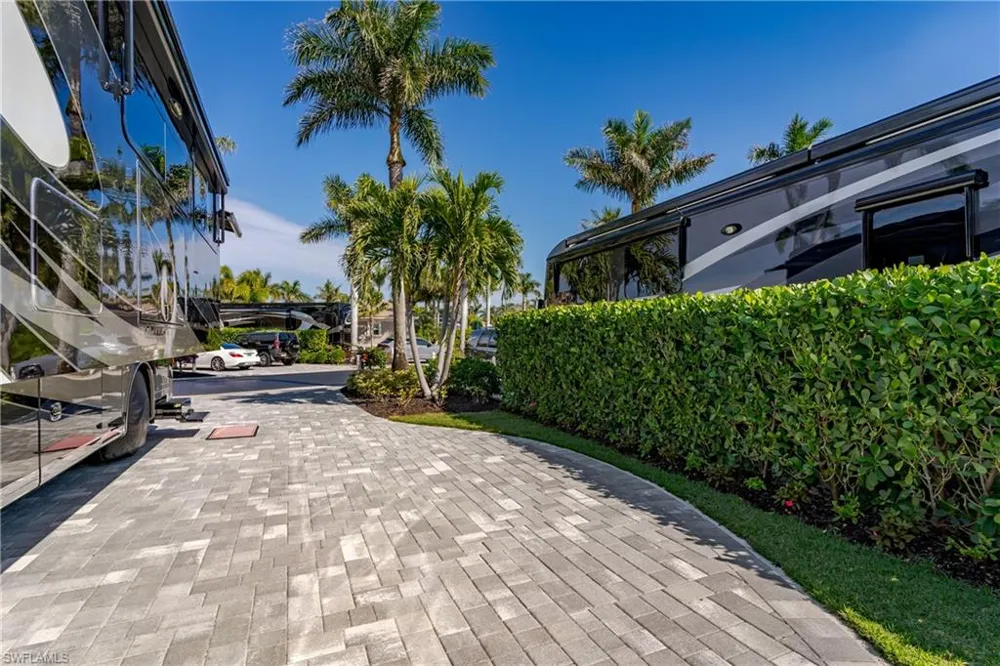 13467 Snook Circle Naples, FL 34114