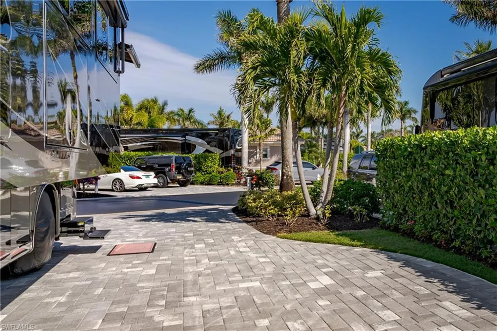 13467 Snook Circle Naples, FL 34114