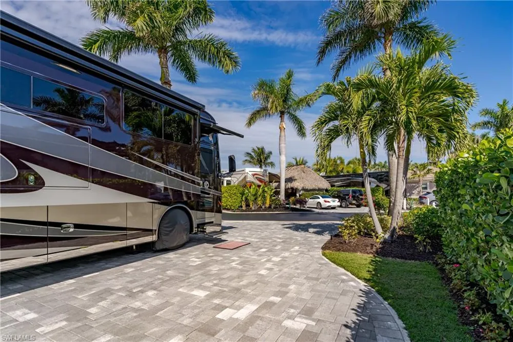 13467 Snook Circle Naples, FL 34114