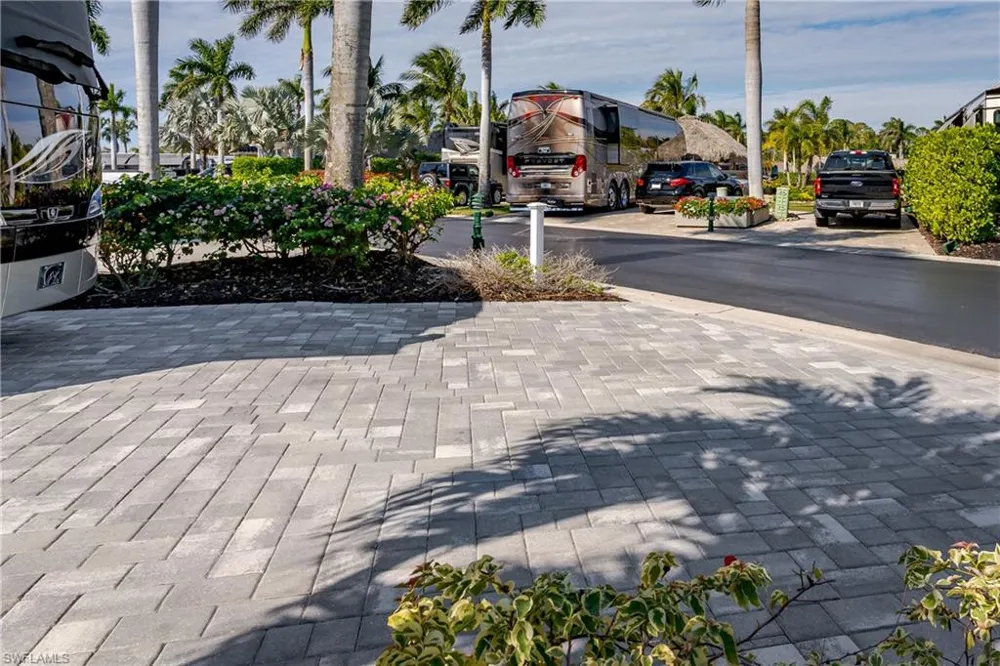 13467 Snook Circle Naples, FL 34114