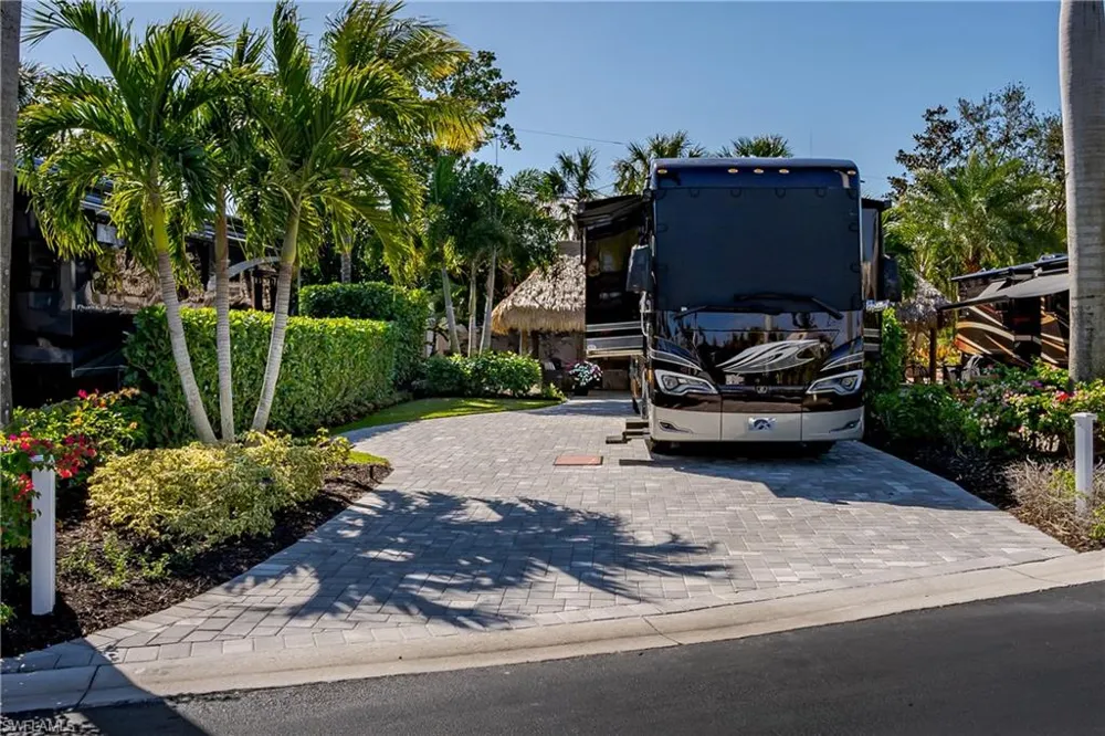 13467 Snook Circle Naples, FL 34114