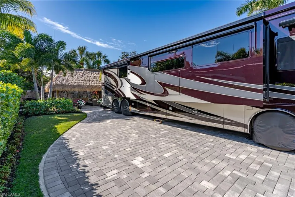 13467 Snook Circle Naples, FL 34114