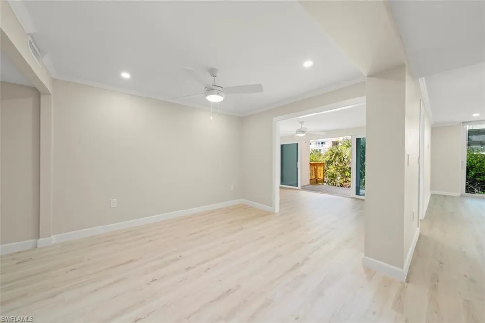 200 Periwinkle Way #132 Sanibel, FL 33957