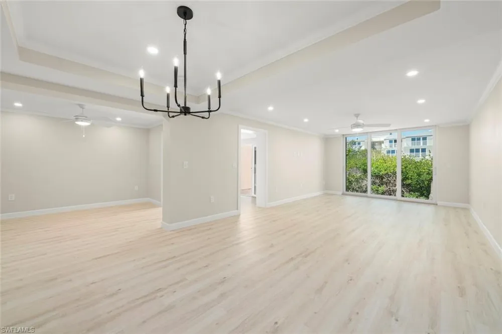 200 Periwinkle Way #132 Sanibel, FL 33957