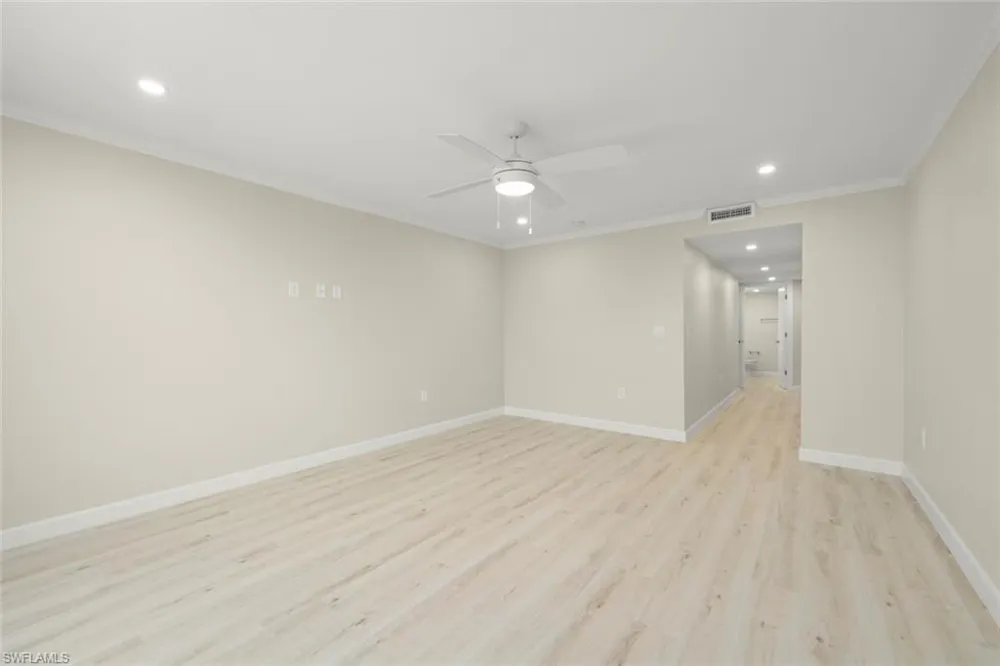 200 Periwinkle Way #132 Sanibel, FL 33957