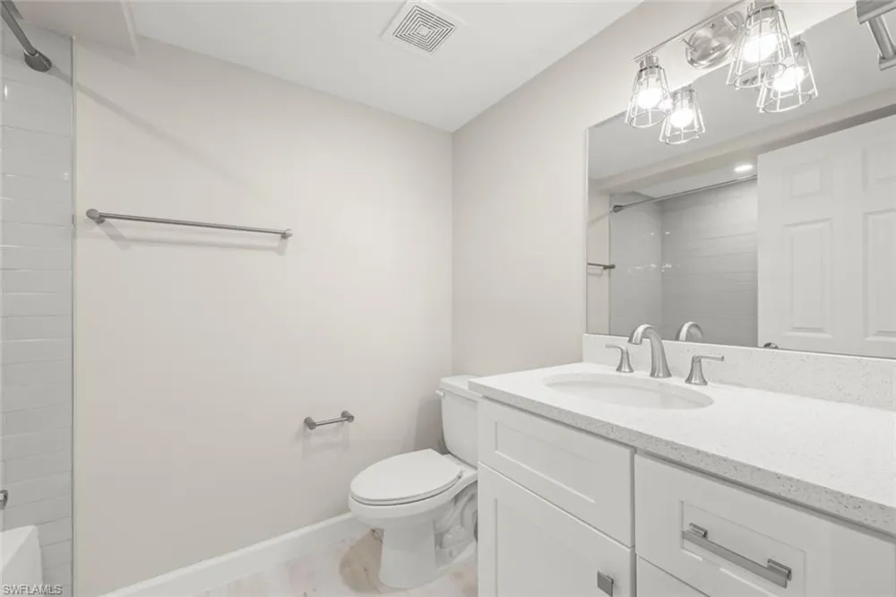 200 Periwinkle Way #132 Sanibel, FL 33957