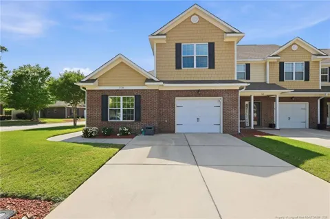 1124 Braybrooke Place