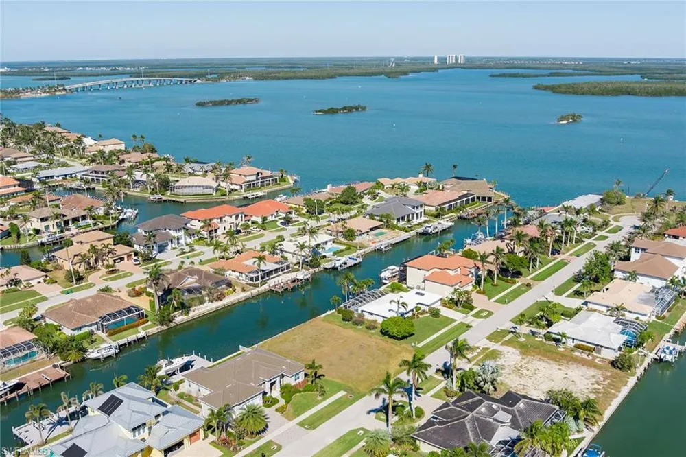 1748 Wavecrest Court Marco Island, FL 34145