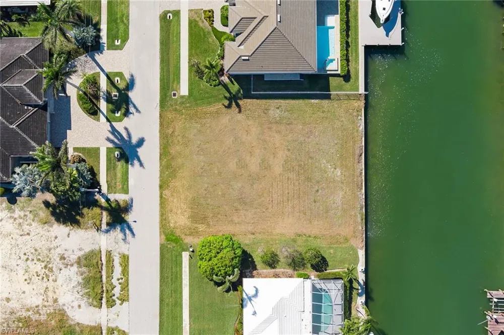 1748 Wavecrest Court Marco Island, FL 34145