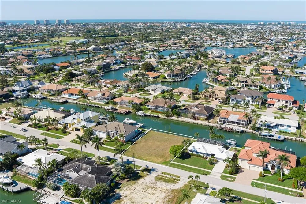 1748 Wavecrest Court Marco Island, FL 34145
