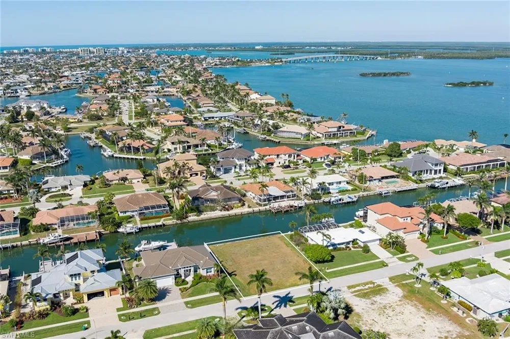 1748 Wavecrest Court Marco Island, FL 34145