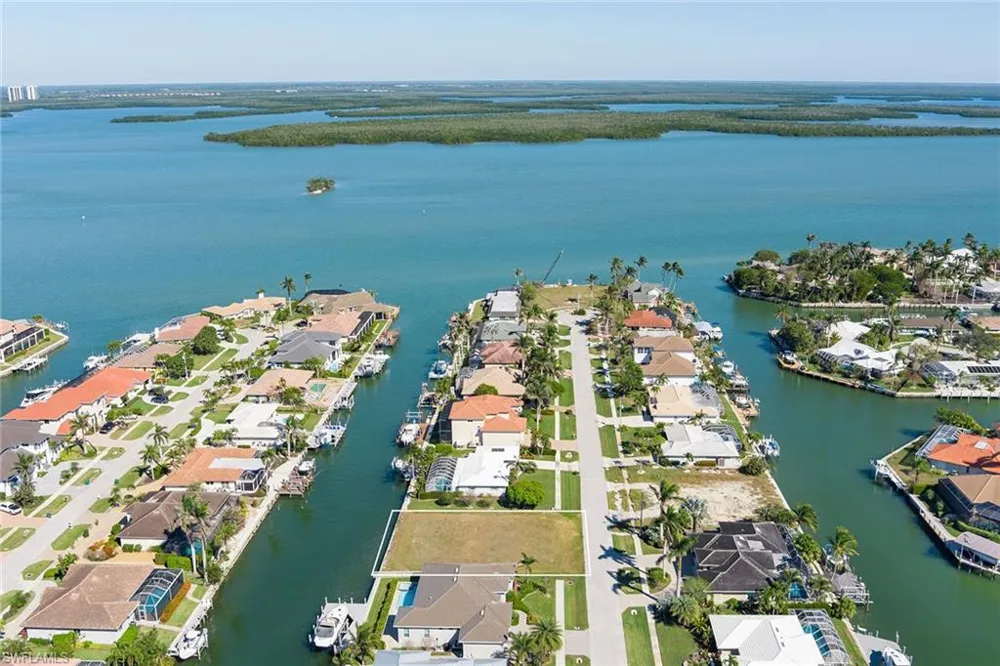 1748 Wavecrest Court Marco Island, FL 34145