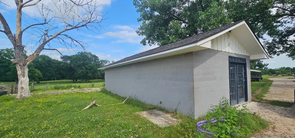 37967 E 221st Street Porter, OK 74454