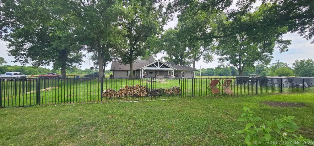 37967 E 221st Street Porter, OK 74454