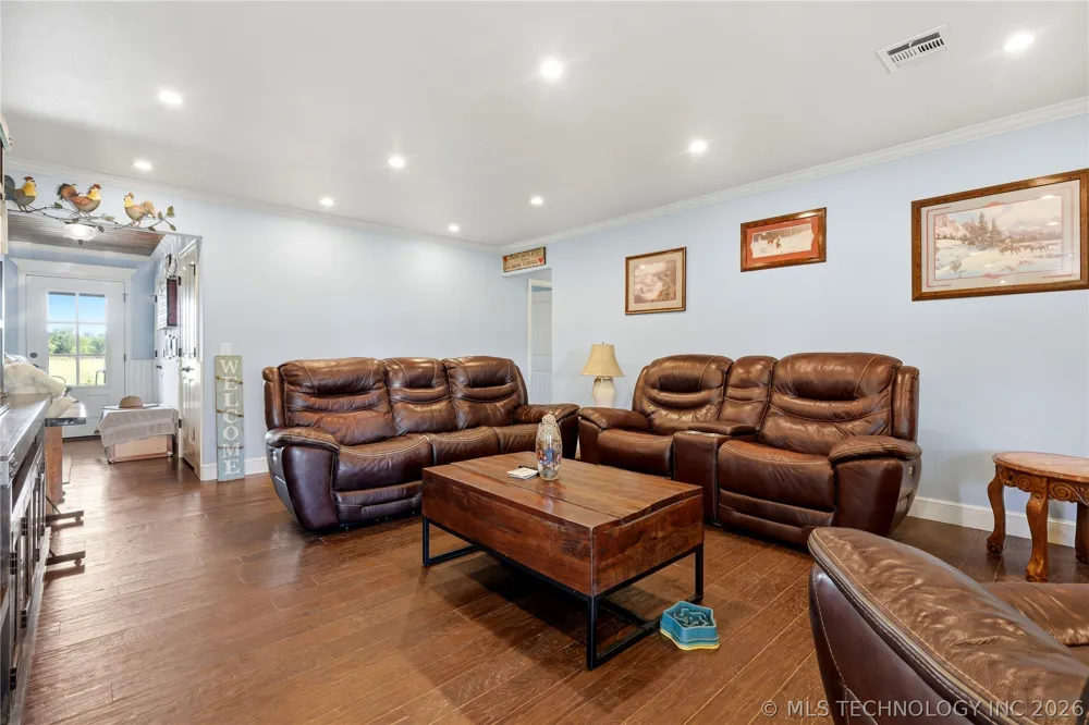 37967 E 221st Street Porter, OK 74454