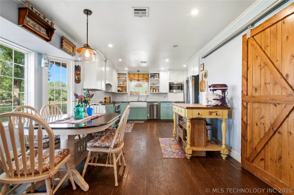 37967 E 221st Street Porter, OK 74454