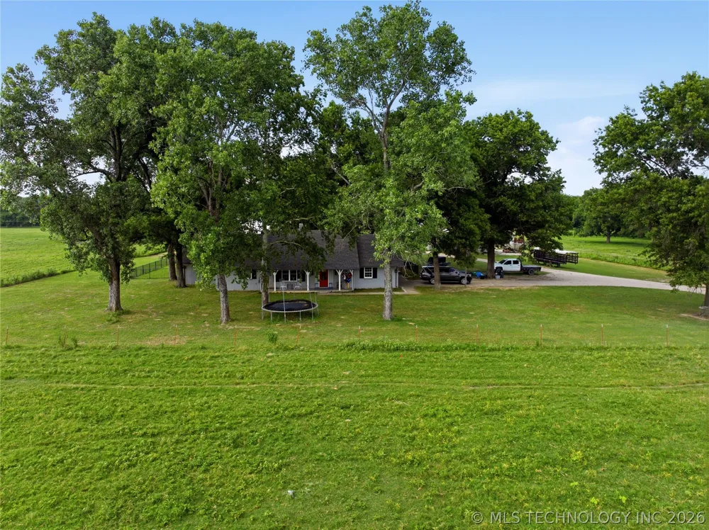 37967 E 221st Street Porter, OK 74454
