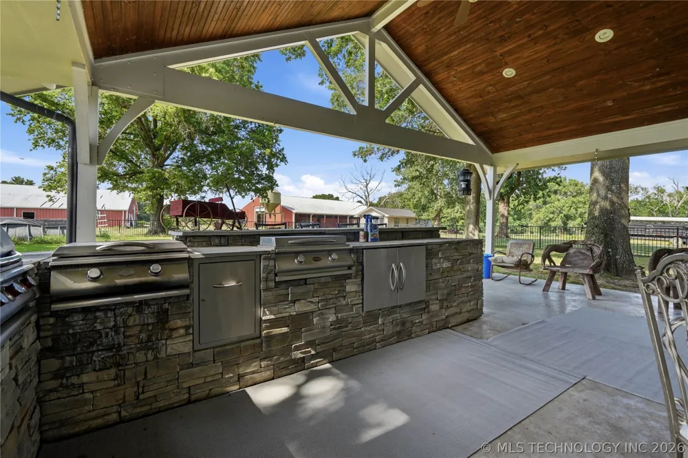 37967 E 221st Street Porter, OK 74454