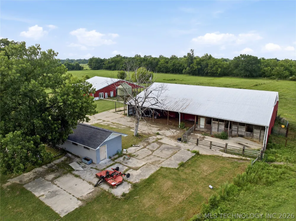 37967 E 221st Street Porter, OK 74454