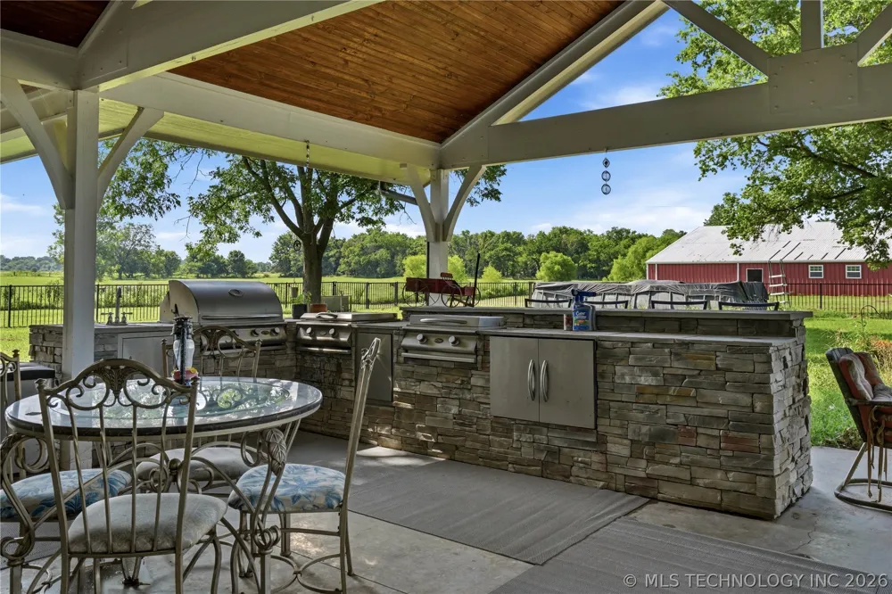 37967 E 221st Street Porter, OK 74454
