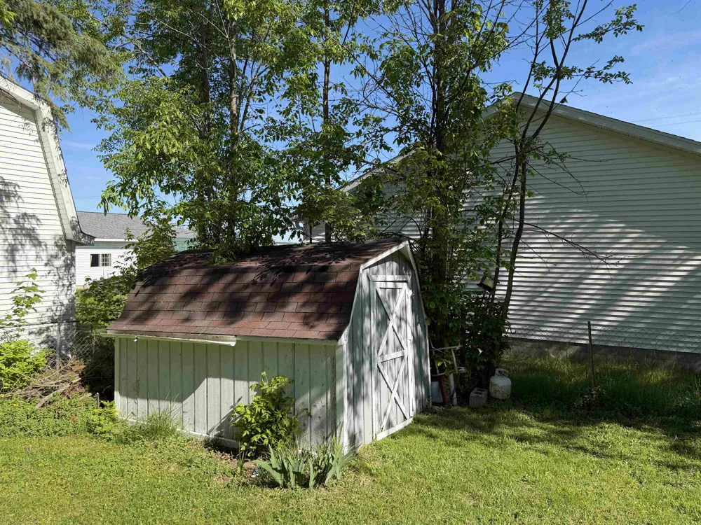 104 Oliver Street Roscommon Township, MI 48629