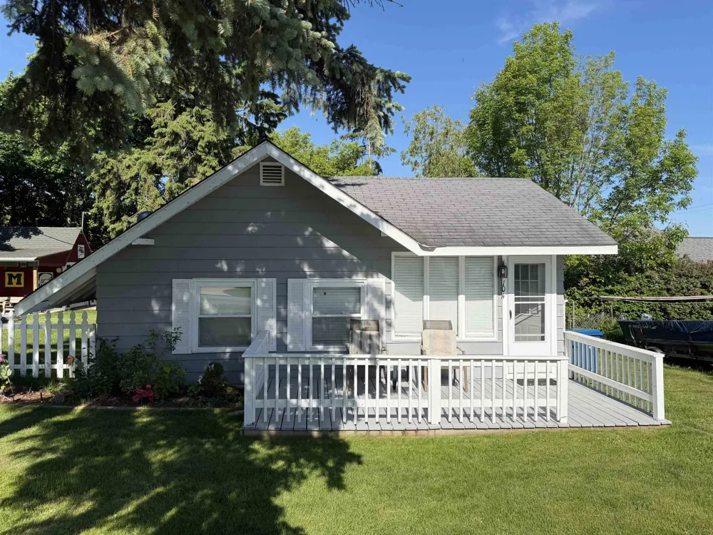 104 Oliver Street Roscommon Township, MI 48629