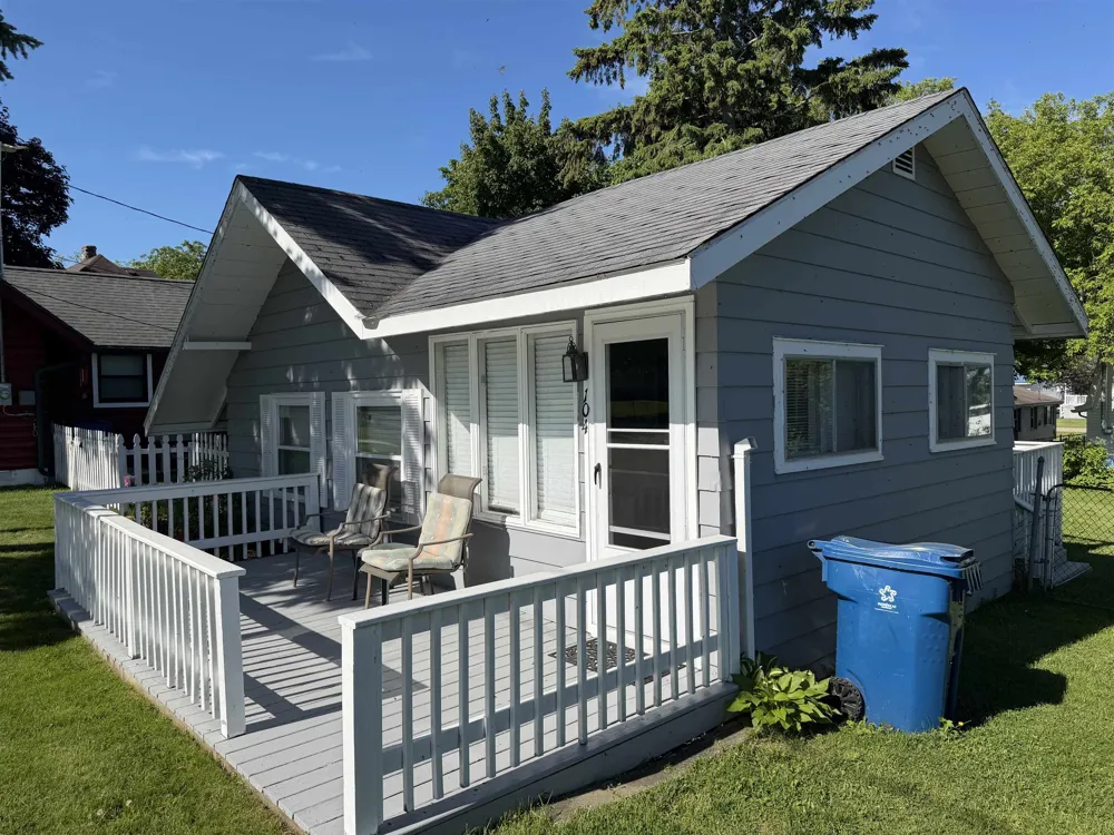 104 Oliver Street Roscommon Township, MI 48629
