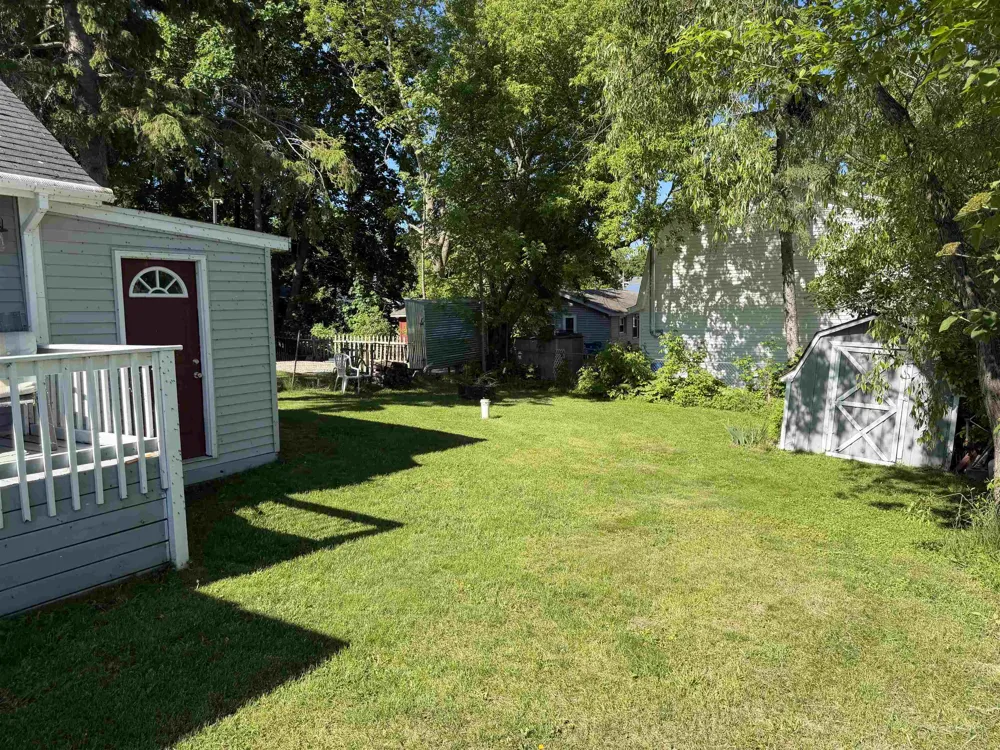 104 Oliver Street Roscommon Township, MI 48629