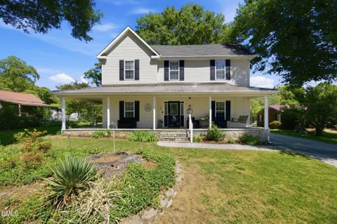 206 Third Avenue SE