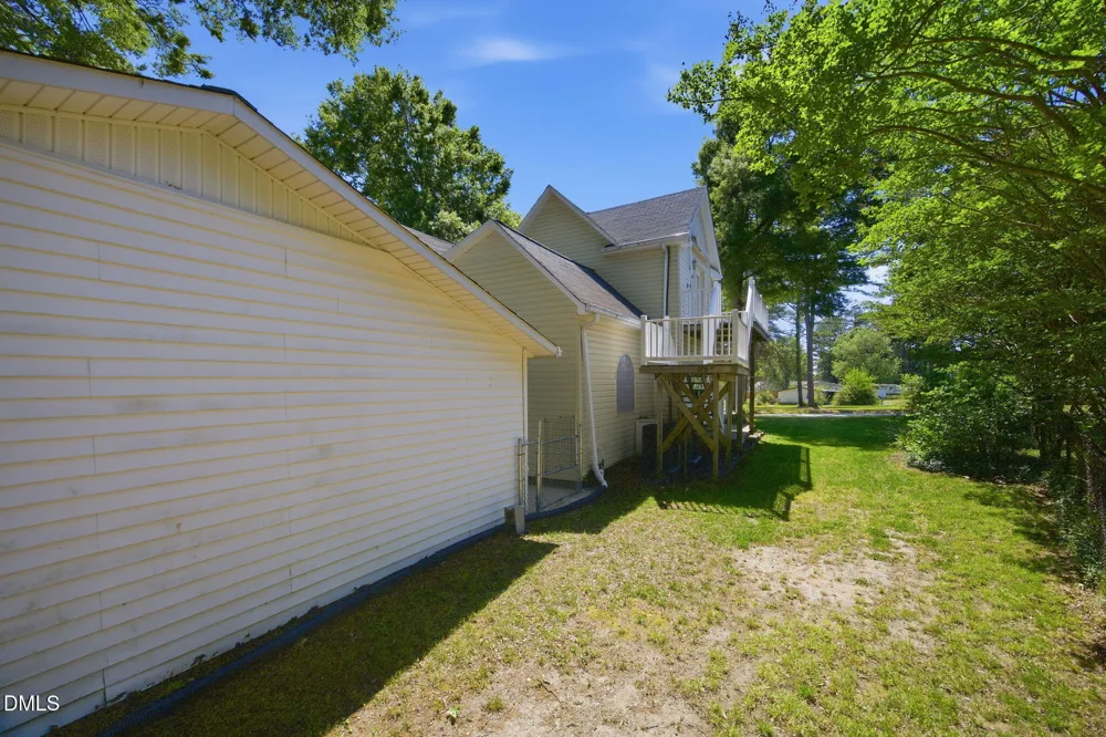 206 Third Avenue SE Taylorsville, NC 28681