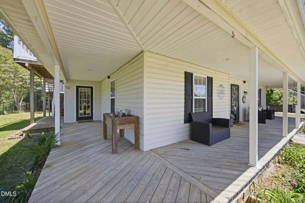 206 Third Avenue SE Taylorsville, NC 28681