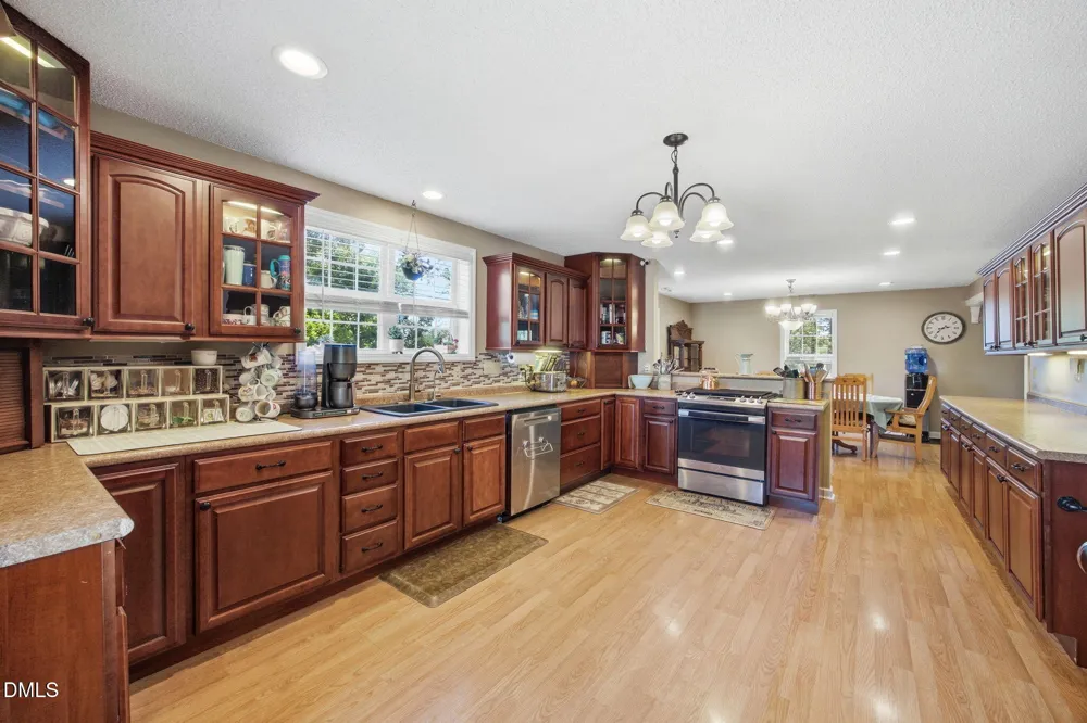 206 Third Avenue SE Taylorsville, NC 28681
