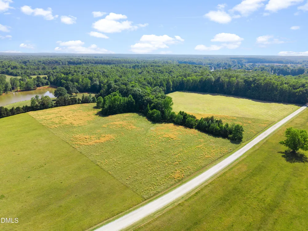 3 Deer Run Trail Hillsborough, NC 27278