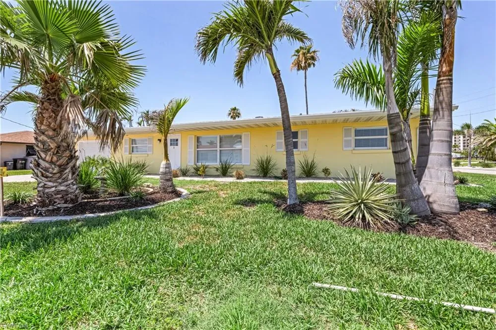 2 Fairview Boulevard Fort Myers Beach, FL 33931