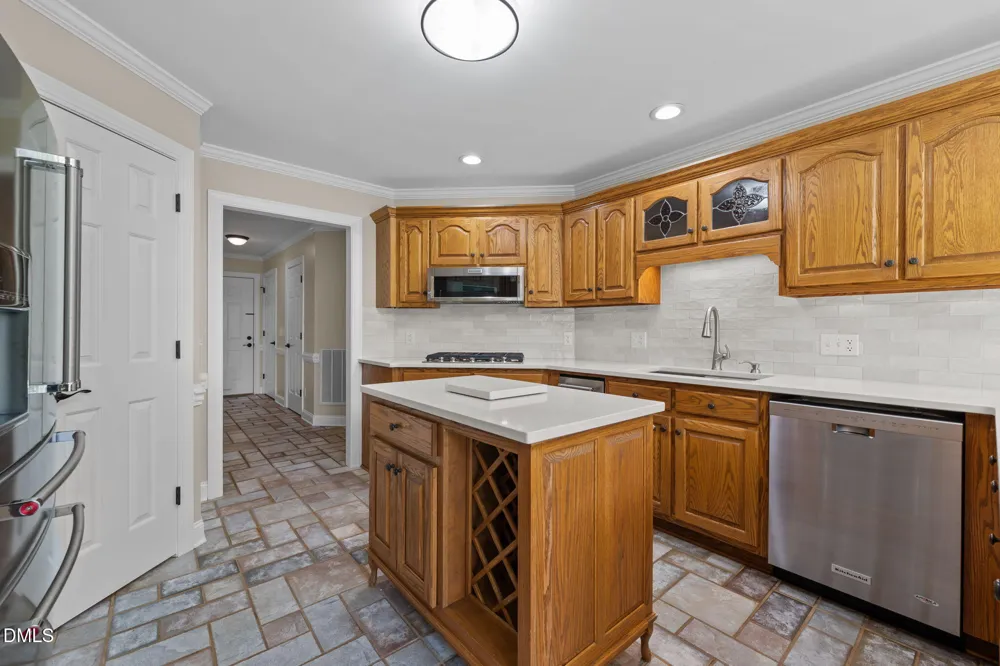 6788 Mcpherson Clay Road Liberty, NC 27298
