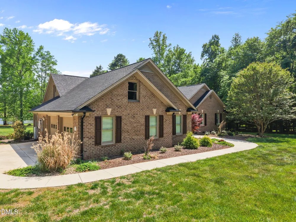 6788 Mcpherson Clay Road Liberty, NC 27298