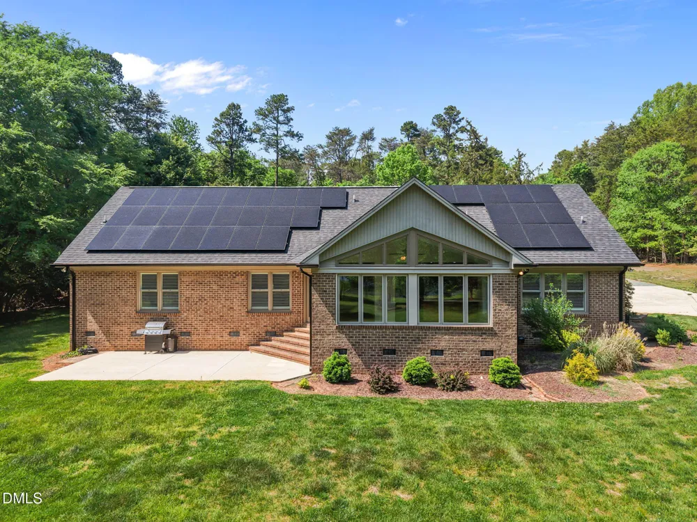 6788 Mcpherson Clay Road Liberty, NC 27298