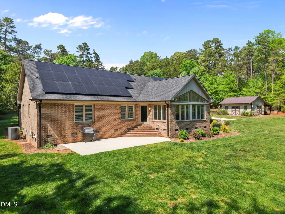 6788 Mcpherson Clay Road Liberty, NC 27298