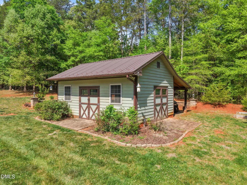 6788 Mcpherson Clay Road Liberty, NC 27298