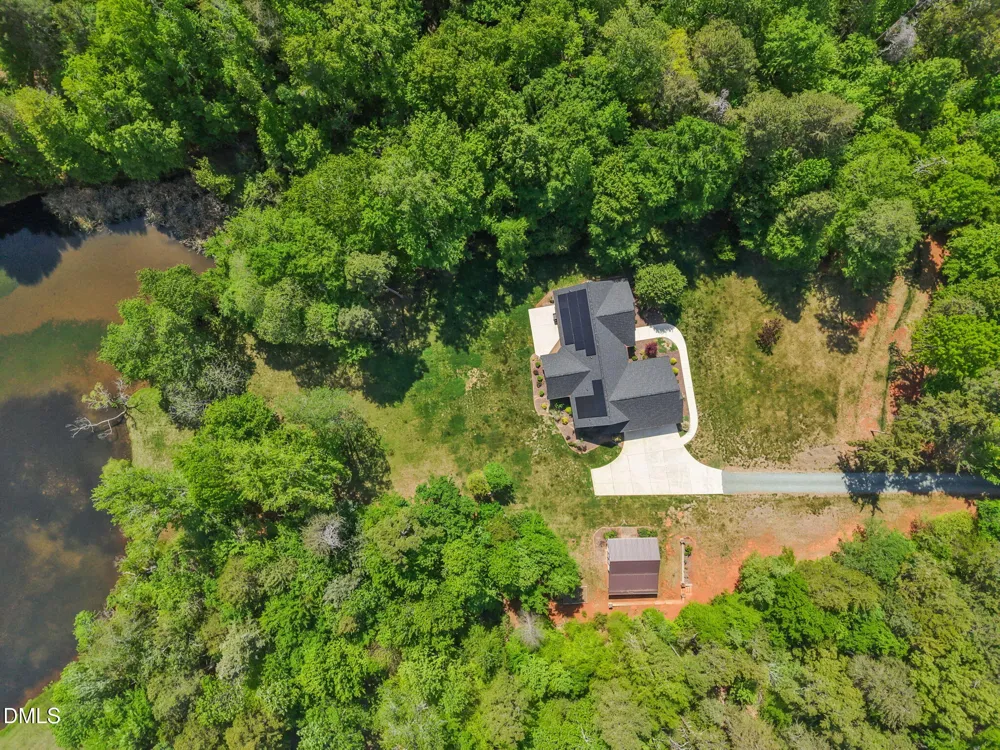 6788 Mcpherson Clay Road Liberty, NC 27298