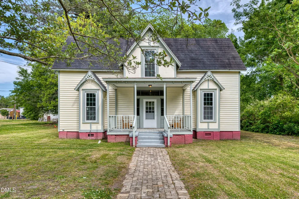 809 Church Street Scotland Neck, NC 27874