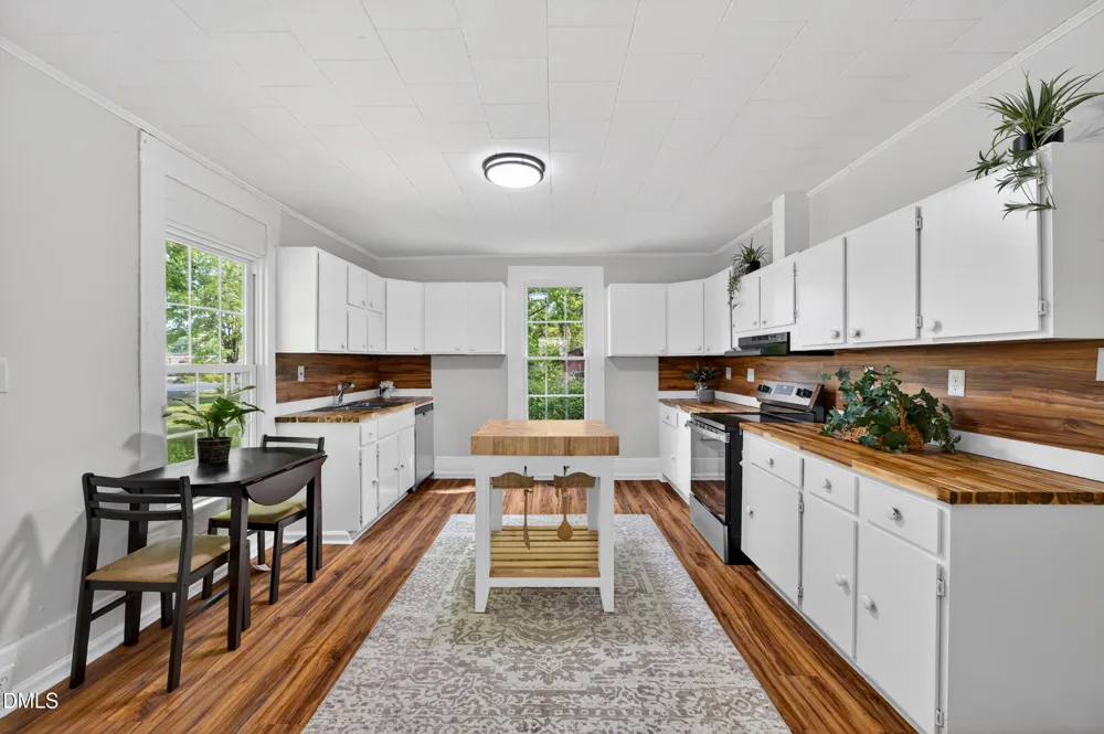 809 Church Street Scotland Neck, NC 27874