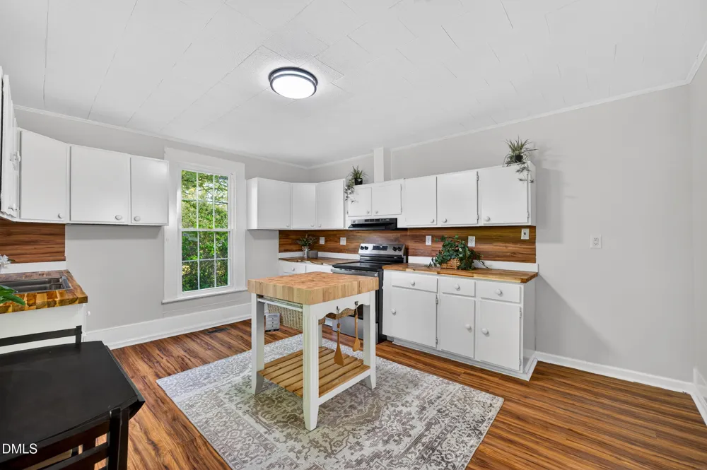 809 Church Street Scotland Neck, NC 27874