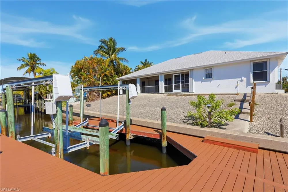 3715 Manatee Drive St. James City, FL 33956