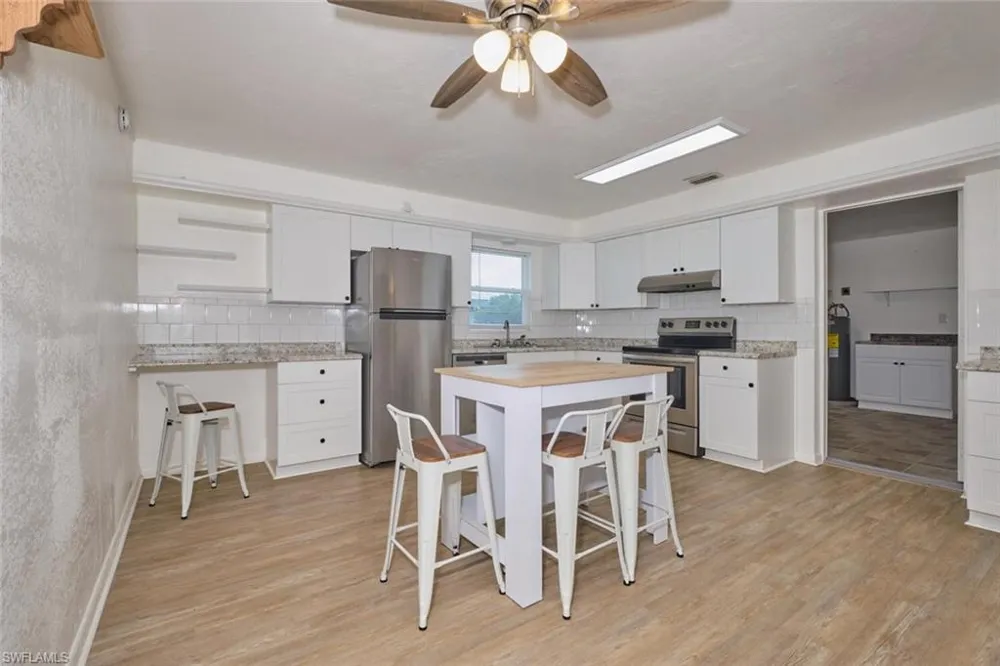 8678 County Rd 78 Fort Denaud, FL 33935