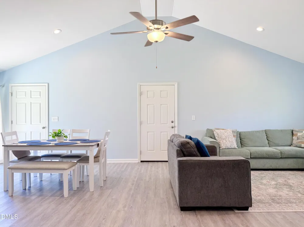 360 Oak Street Roseboro, NC 28382