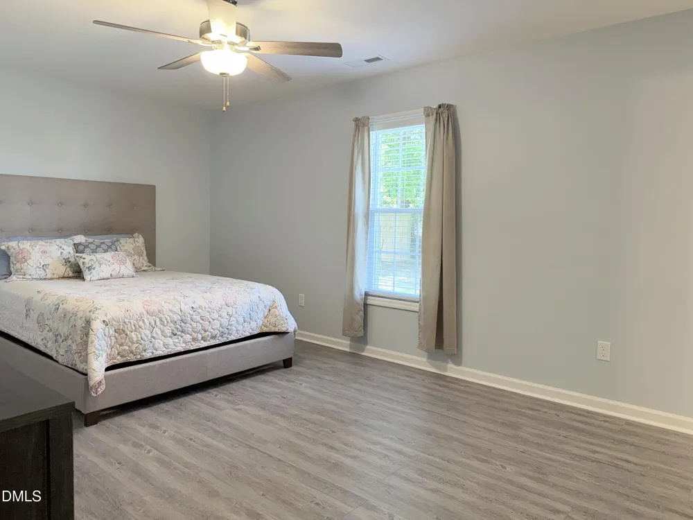 360 Oak Street Roseboro, NC 28382