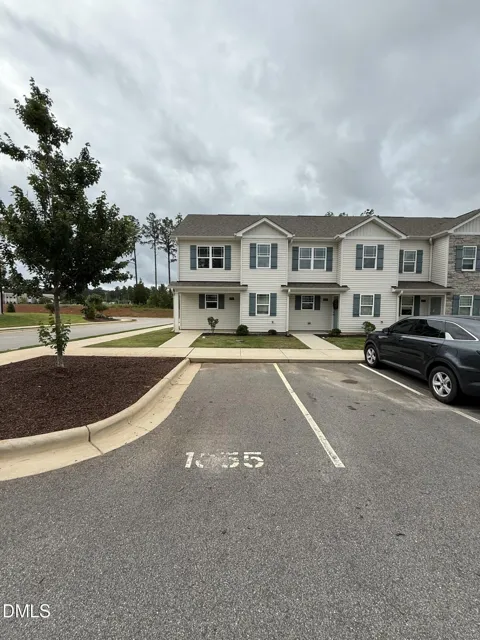 1055 Peony Lane